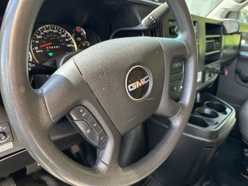 Used 2018 GMC Savana 3500 Extended w/ Driver Convenience Package RWD image 14