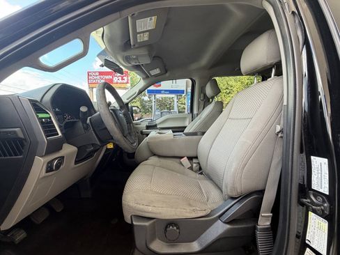 Used 2016 Ford F150 XLT RWD image 4