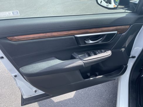 Used 2022 Honda CR-V EX image 10