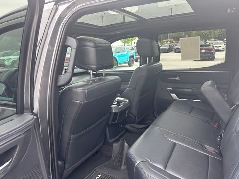 Used 2023 Toyota Tundra Platinum AWD/4WD image 15