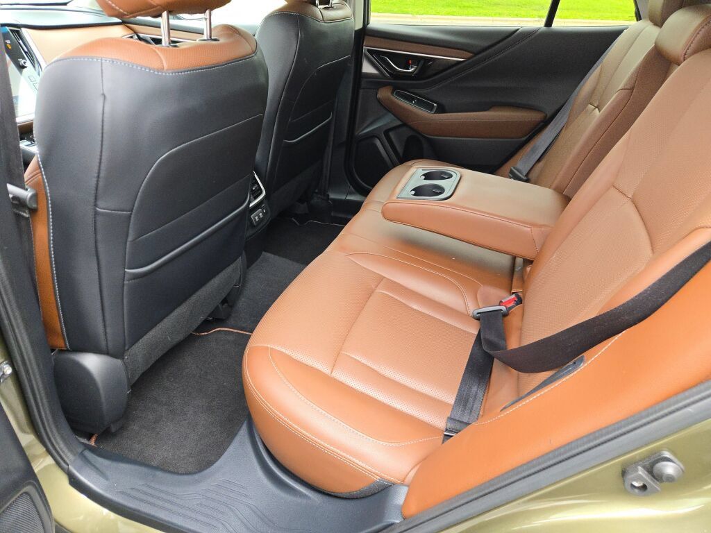 Used 2021 Subaru Outback Touring XT AWD/4WD image 18