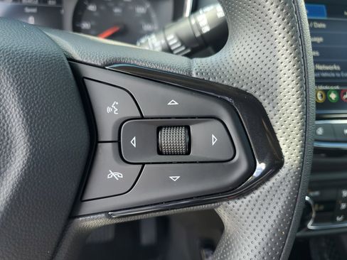 Used 2023 Chevrolet TrailBlazer LT w/ Convenience Package image 19