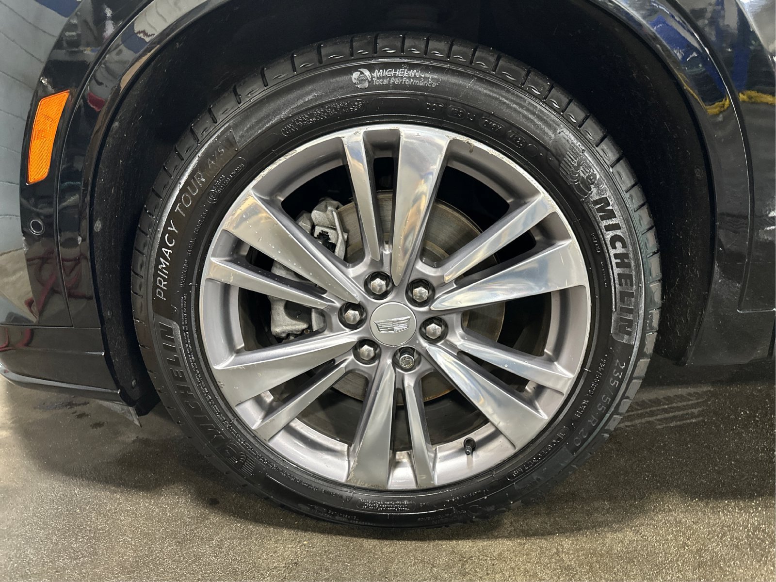 Certified 2023 Cadillac XT6 Premium Luxury w/ Technology Package AWD/4WD image 25