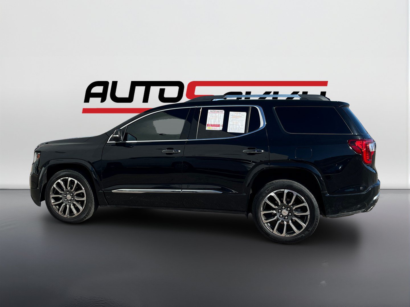 Used 2020 GMC Acadia Denali w/ Denali Ultimate Package AWD/4WD image 8