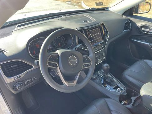 Used 2021 Jeep Cherokee Limited w/ Elite Package image 11