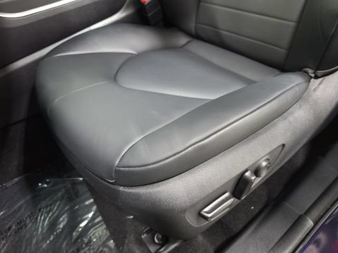 Certified 2025 Toyota Highlander XLE AWD/4WD image 24