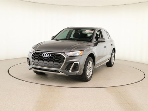 Certified 2023 Audi Q5 2.0T Premium w/ Convenience Package image 12