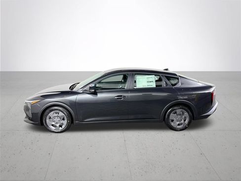 New 2026 Kia K4 FWD image 9