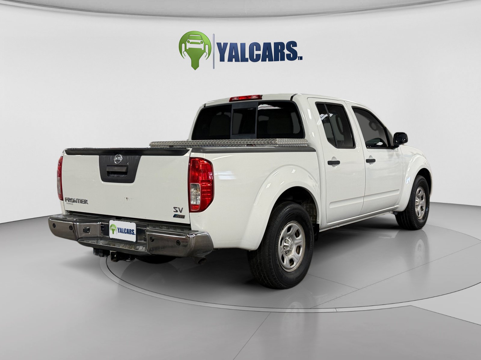 Used 2017 Nissan Frontier SV w/ SV Value Truck Package RWD image 5