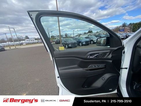 Certified 2023 GMC Acadia AT4 w/ Preferred Package image 26