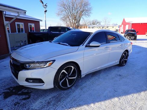 Used 2020 Honda Accord Sport image 3
