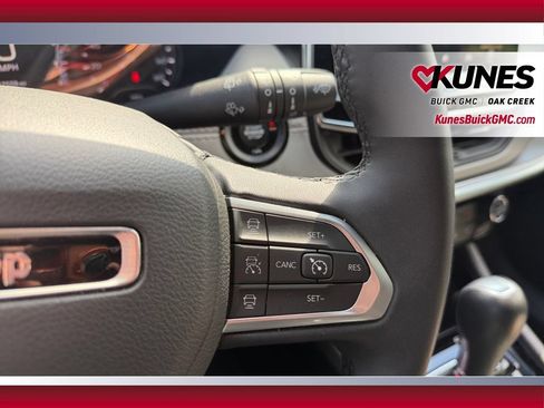 Used 2025 Jeep Compass Limited AWD/4WD image 31