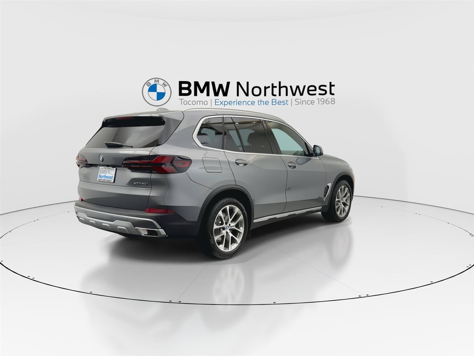 Used 2026 BMW X5 xDrive40i AWD/4WD image 3