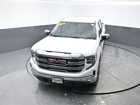 Used 2025 GMC Sierra 1500 SLT image 46
