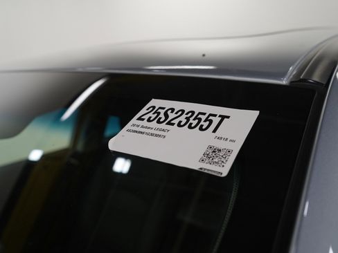 Used 2016 Subaru Legacy 2.5i Limited AWD/4WD image 29