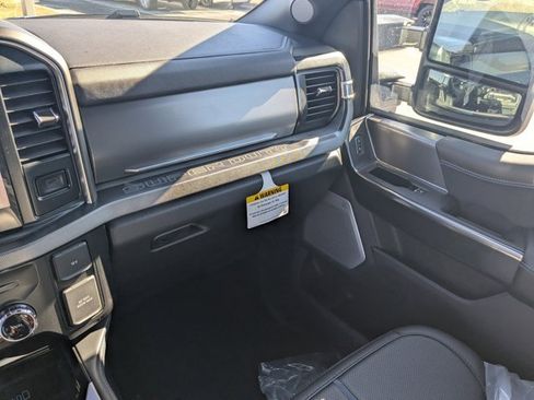 New 2026 Ford F450 Platinum w/ FX4 Off-Road Package image 18