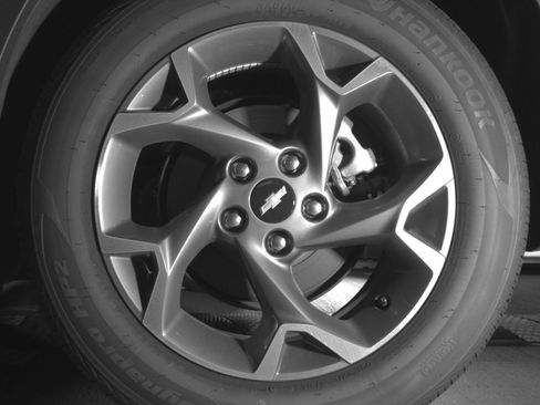 Used 2025 Chevrolet Trax LT w/ LT Convenience Package image 11