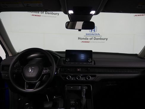 Used 2024 Honda CR-V LX image 12