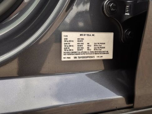Used 2023 Tesla Model Y Long Range AWD/4WD image 26