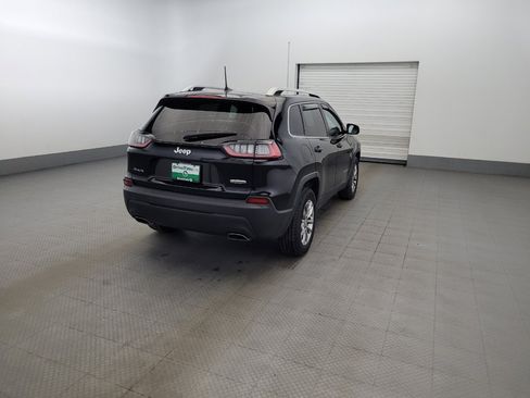 Used 2019 Jeep Cherokee Latitude Plus w/ Cold Weather Group AWD/4WD image 9