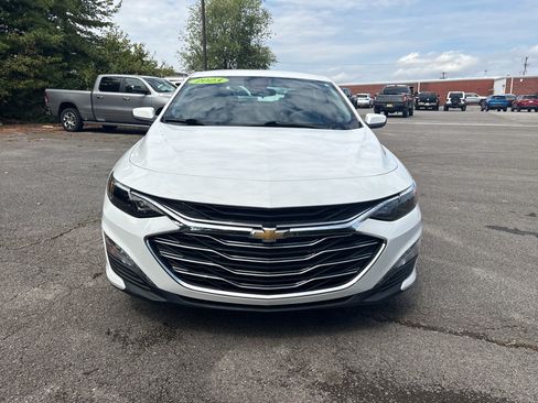Used 2023 Chevrolet Malibu LT FWD image 2