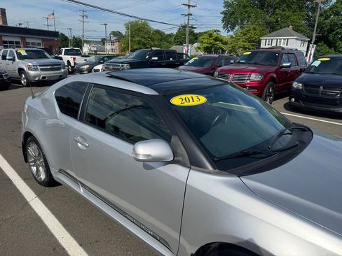 Used 2013 Scion tC FWD image 10