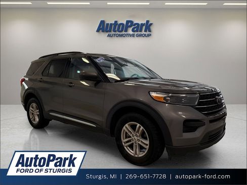 Used 2023 Ford Explorer XLT w/ Class IV Trailer Tow Package AWD/4WD image 1