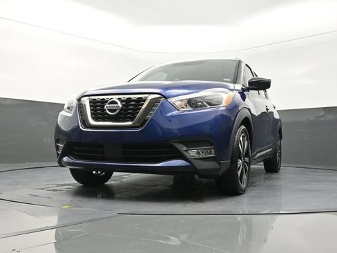 Used 2020 Nissan Kicks SR FWD image 24