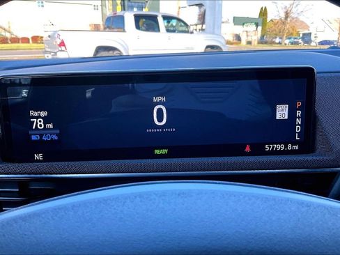 Used 2022 Ford Mustang Mach-E Select image 27