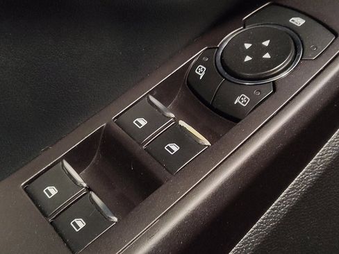 Used 2020 Ford Explorer XLT w/ Equipment Group 202A image 27