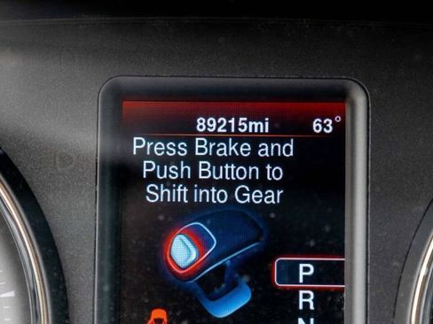 Used 2013 Dodge Charger SE w/ Sport Appearance Group image 19