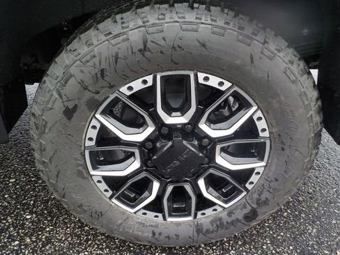New 2026 GMC Sierra 2500 Denali Ultimate AWD/4WD image 16