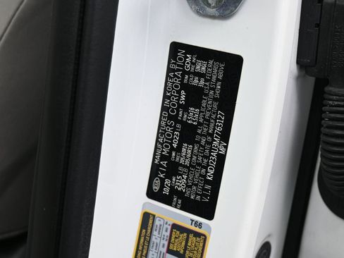 Used 2021 Kia Soul LX image 17