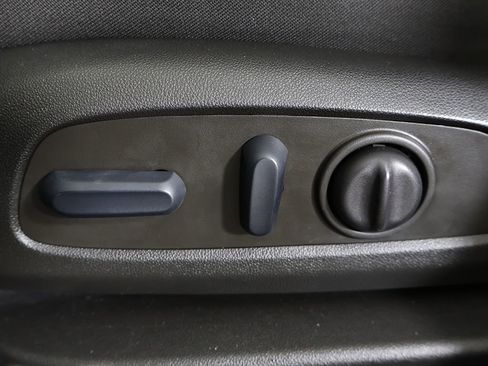 Used 2022 Chevrolet Equinox LT AWD/4WD image 32