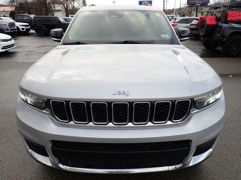 Used 2023 Jeep Grand Cherokee L Limited w/ Trailer Tow Group (B) image 11