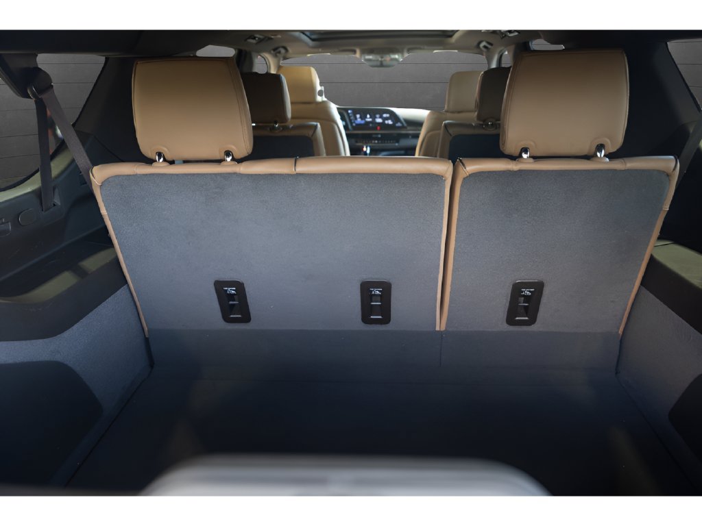 Used 2022 Cadillac Escalade ESV Sport w/ LPO, ONYX Package AWD/4WD image 86