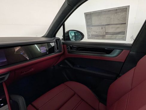 New 2026 Porsche Cayenne GTS AWD/4WD image 23