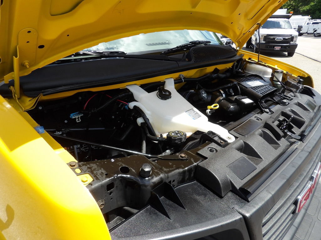 Used 2017 GMC Savana 3500 Extended RWD image 28