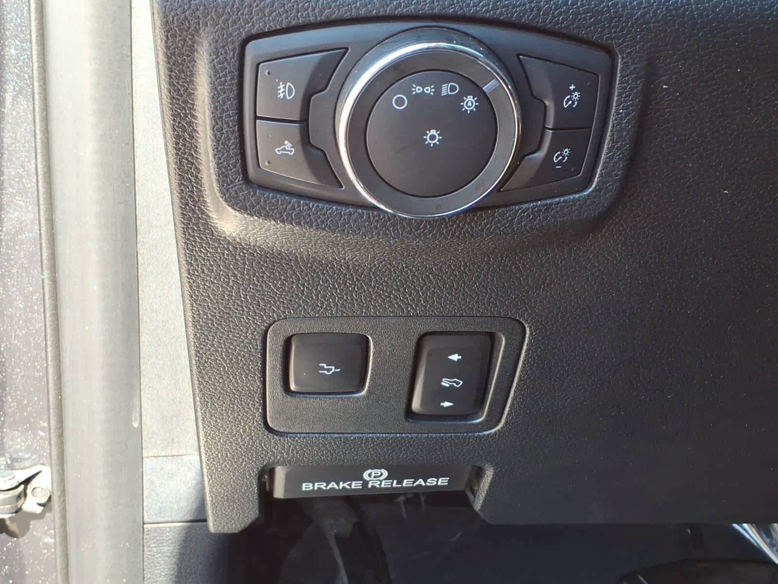 Used 2020 Ford F350 Limited AWD/4WD image 32