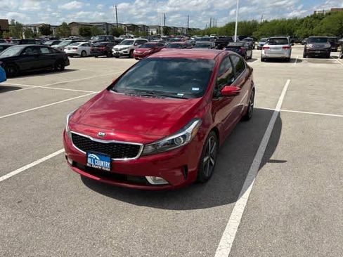 Used 2017 Kia Forte EX FWD image 1
