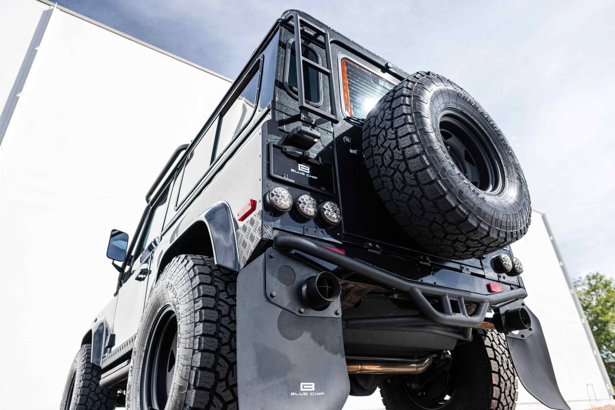 Used 1997 Land Rover Defender 90 AWD/4WD image 32