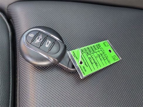 Used 2022 MINI Cooper S w/ Driver Assistance Package image 34