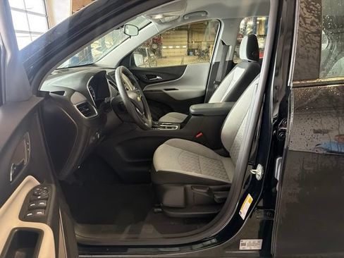 Used 2024 Chevrolet Equinox LS w/ Midnight Edition FWD image 6