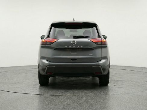 Used 2025 Nissan Rogue SV image 7
