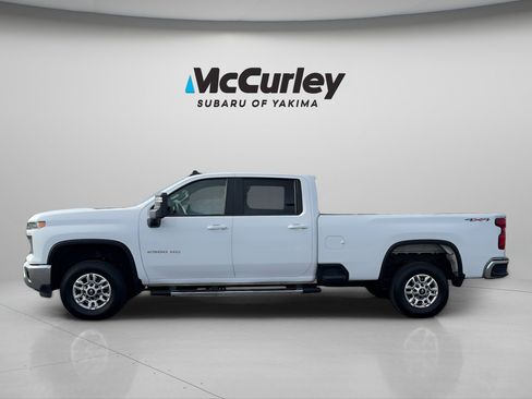 Used 2025 Chevrolet Silverado 2500 LT w/ Convenience Package image 2