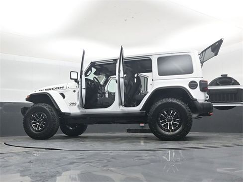 New 2026 Jeep Wrangler Unlimited Rubicon w/ Steel Bumper Group image 53