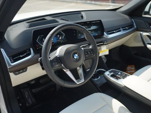 New 2026 BMW X1 xDrive28i w/ Technology Package AWD/4WD image 9
