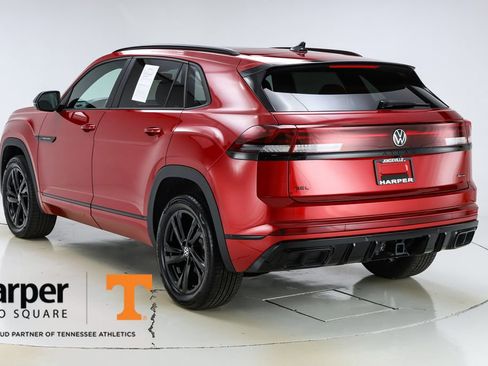 Used 2025 Volkswagen Atlas Cross Sport SEL R-Line image 46