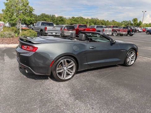 Used 2018 Chevrolet Camaro LT RWD image 10