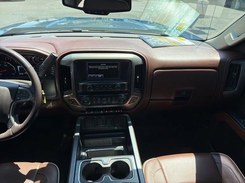 Used 2016 Chevrolet Silverado 1500 High Country w/ High Country Premium Package AWD/4WD image 12